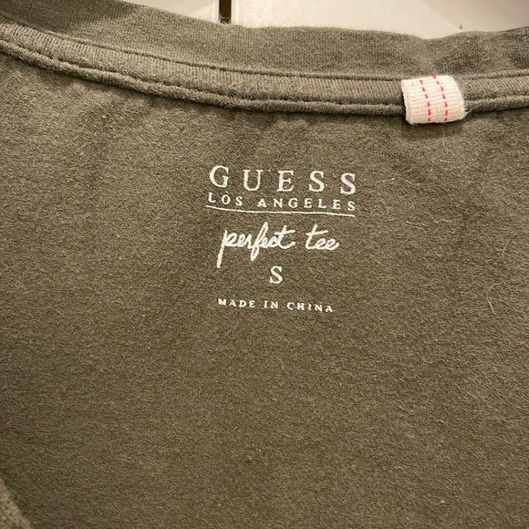 GUESS BRAND! ARMY GREEN VNECK! Size: S - Picture 5 of 7